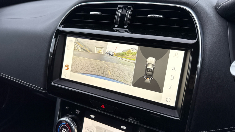 Jaguar XE 2.0 D200 R-Dynamic SE Black 4dr Auto Diesel Saloon